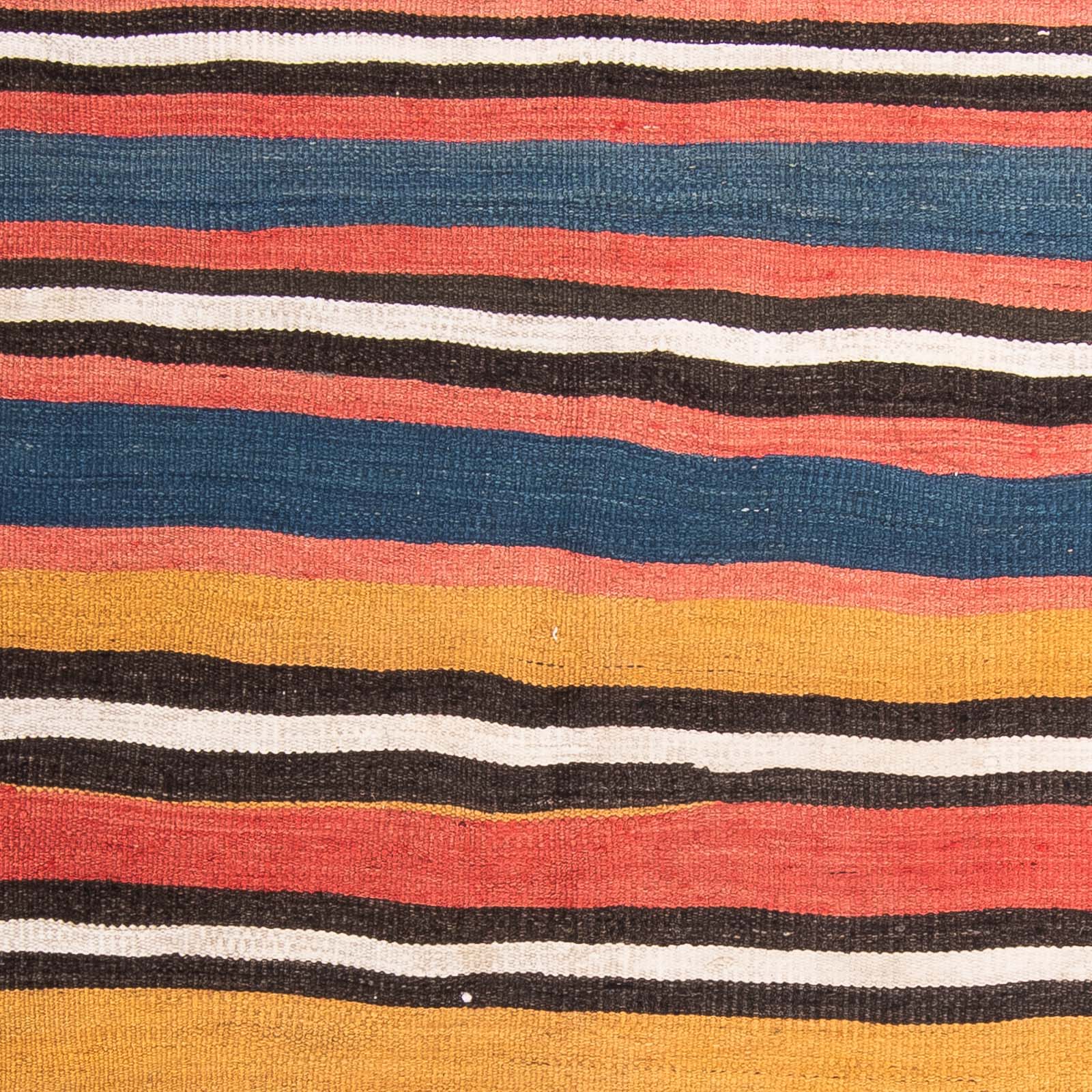 Tapis Kelim - Vieux carré  - 140 x 130 cm - multicolore