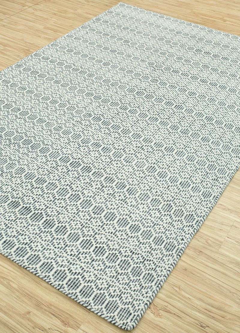Wollteppich - 450 x 360 cm - lindengrün