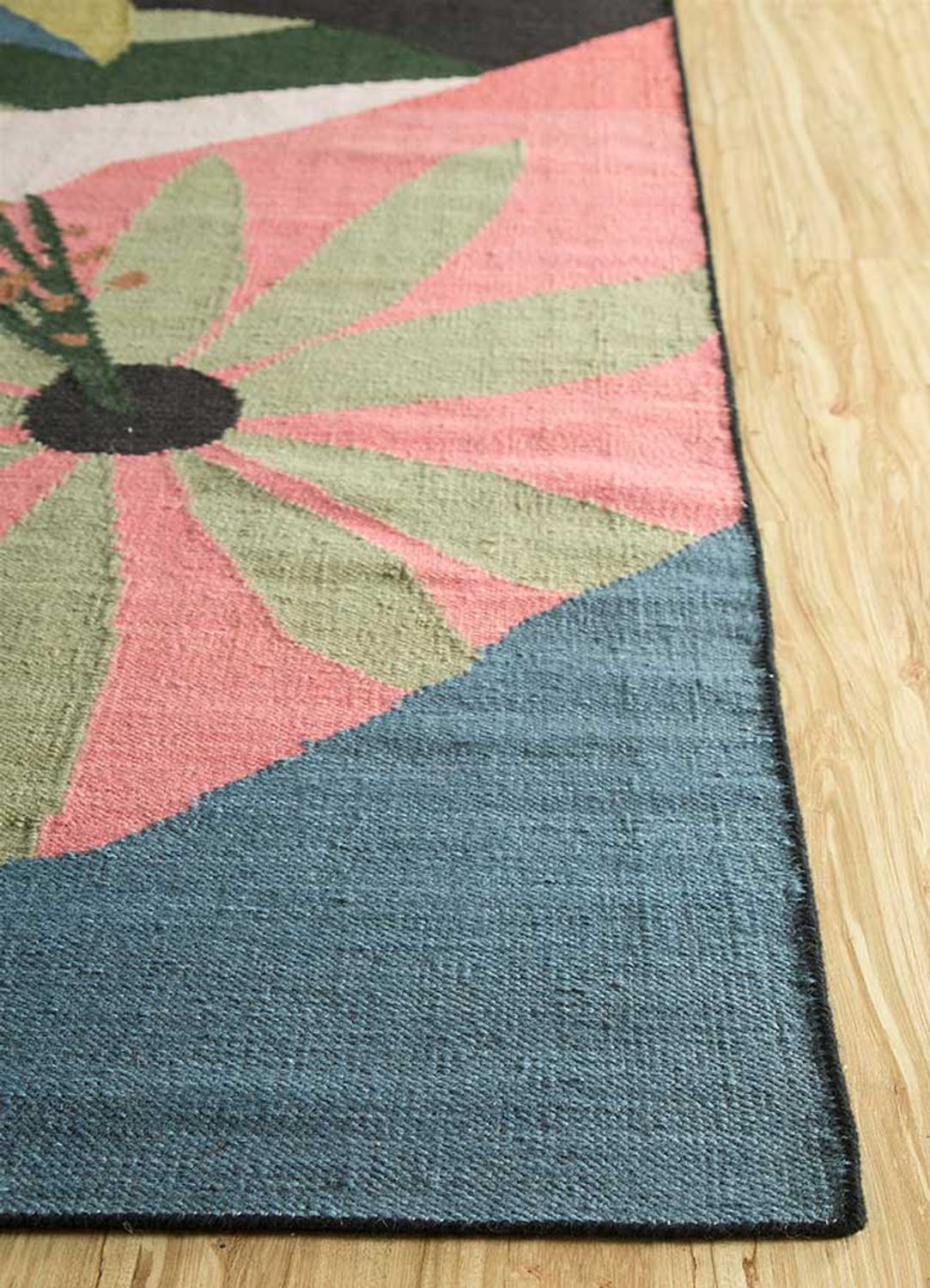 DP02-RUG1126569-240x150