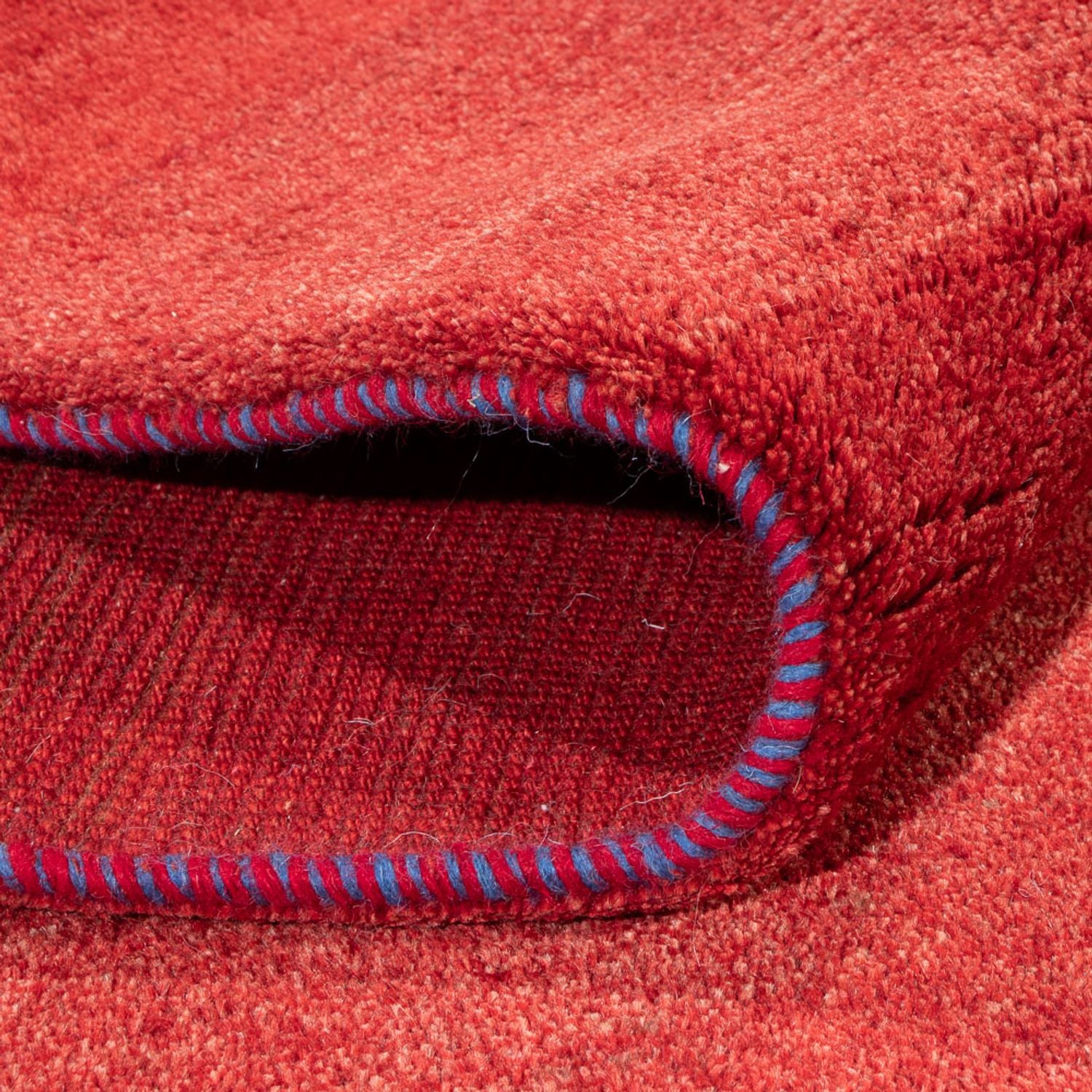 Tapis Gabbeh - Persan - 236 x 172 cm - rouge
