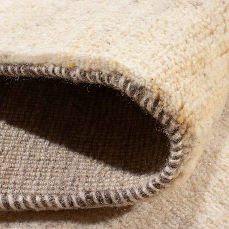 Tapis Gabbeh - Persan - 244 x 181 cm - blanc