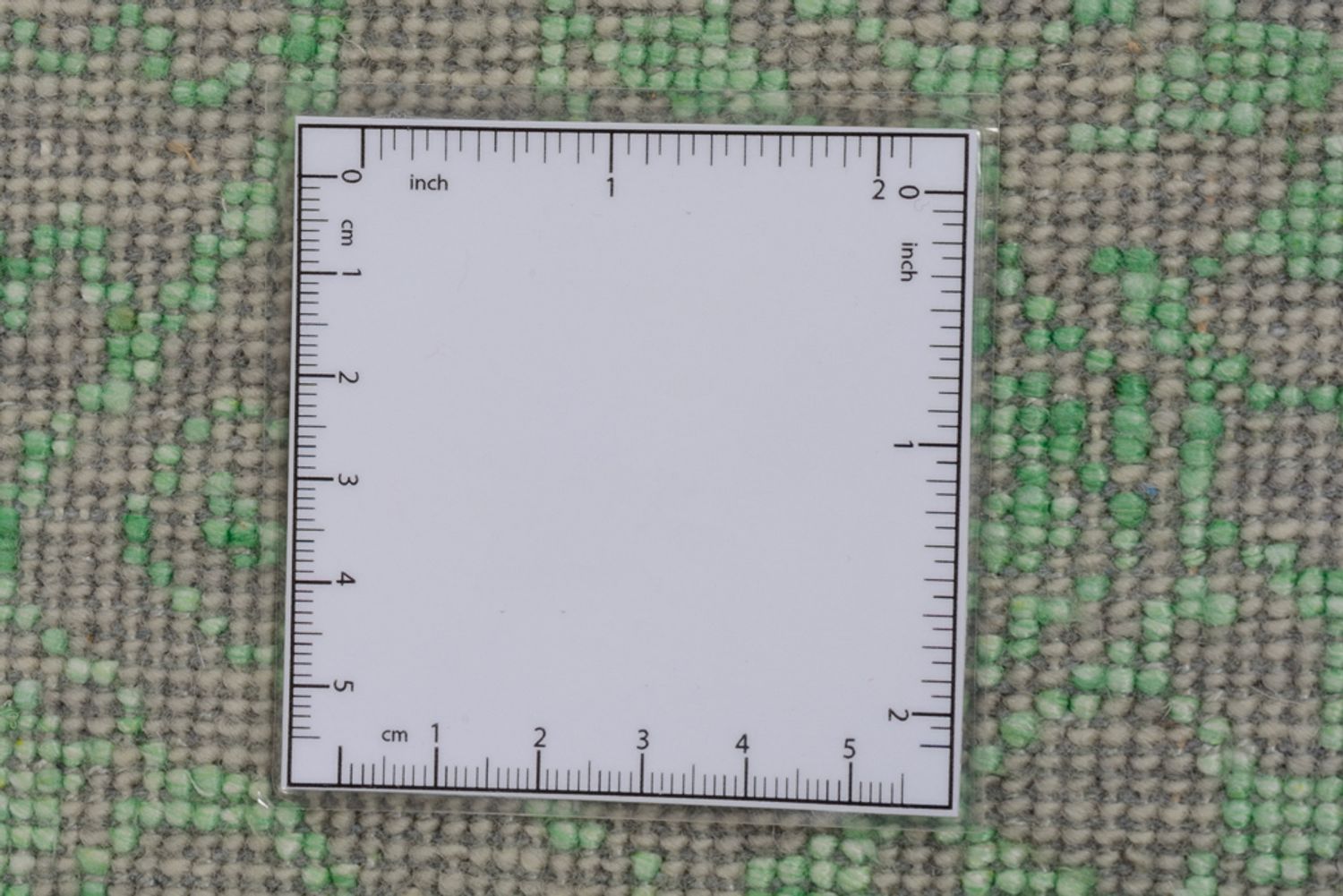 Designer Teppich - 244 x 171 cm - hellgrün