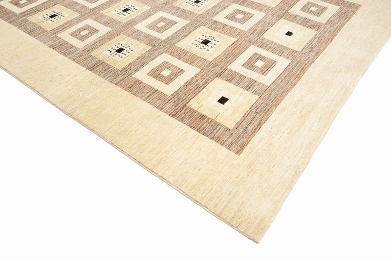 Tapis Gabbeh - Loribaft Persan - 379 x 264 cm - marron clair