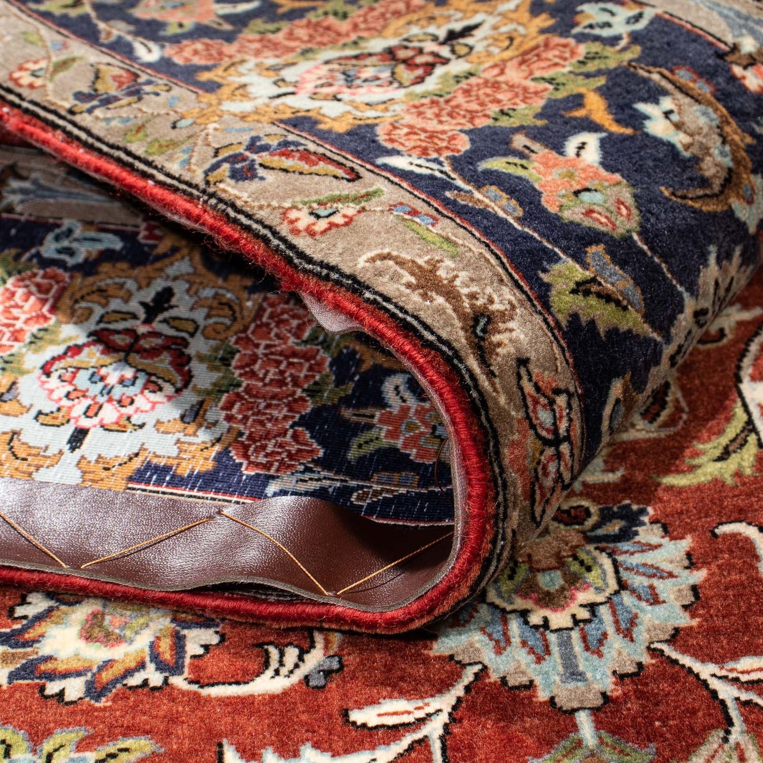 Tapis persan - Ghom - 204 x 138 cm - rouge foncé