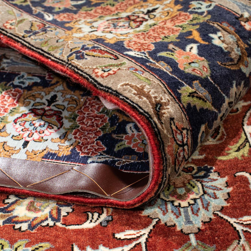 Tapis persan - Ghom - 204 x 138 cm - rouge foncé