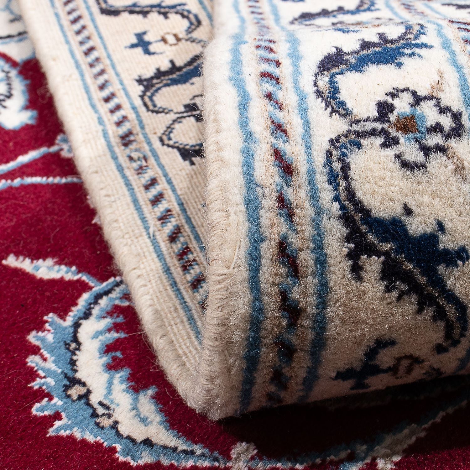 Tapis persan - Nain - 250 x 200 cm - rouge foncé