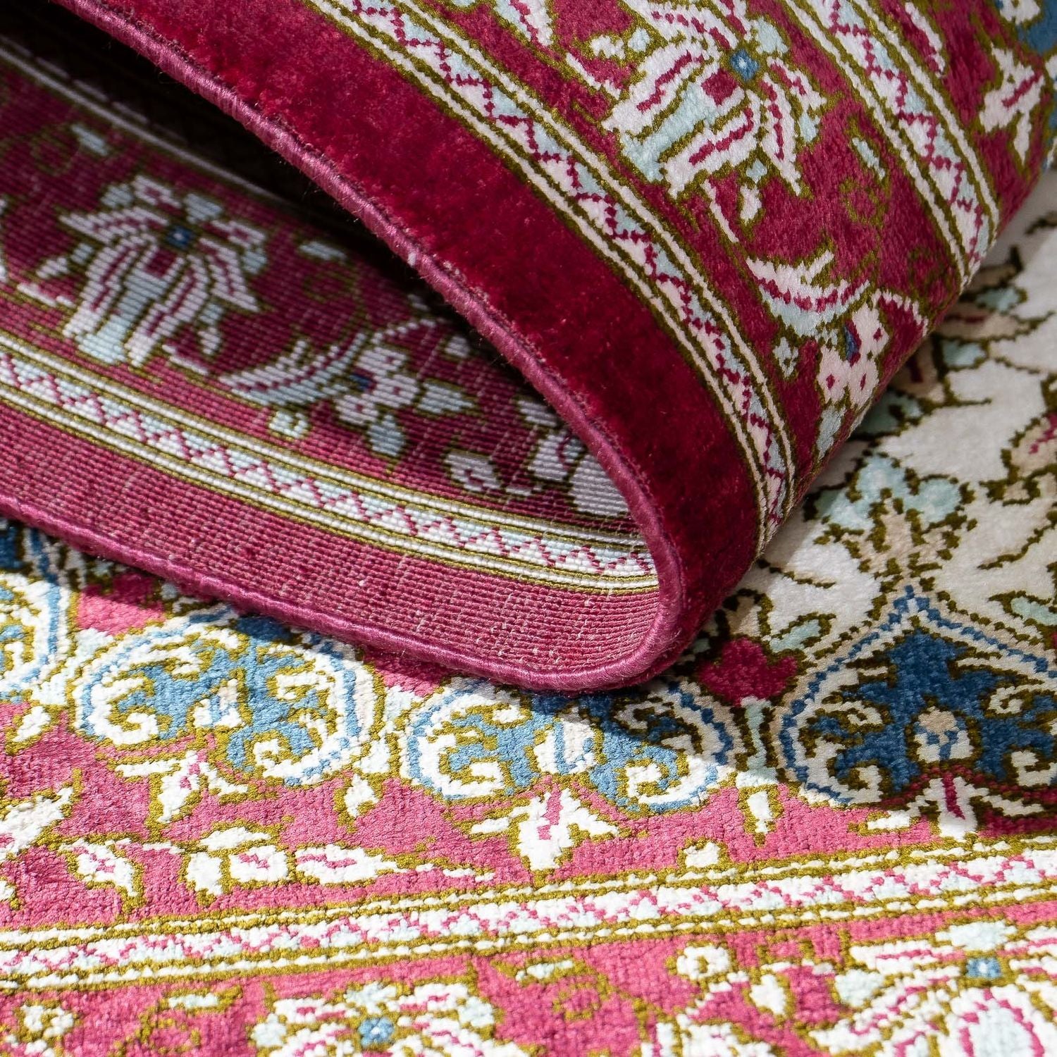 Tapis persan - Ghom - 78 x 60 cm - rouge foncé