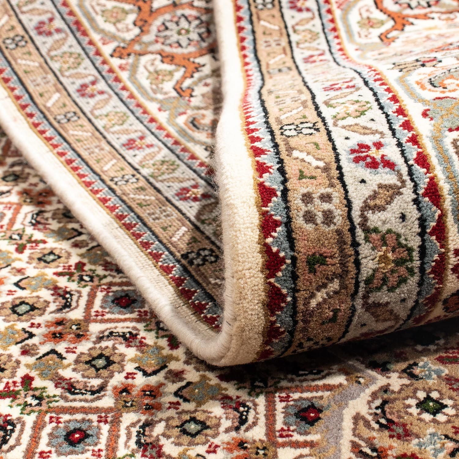Tapis persan - Tabriz - 239 x 171 cm - beige