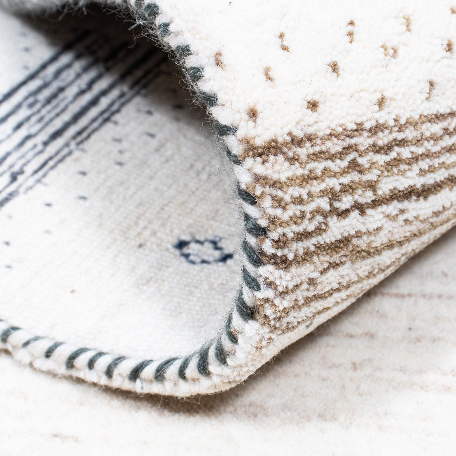 Tapis Gabbeh - Loribaft Persan - 245 x 169 cm - beige