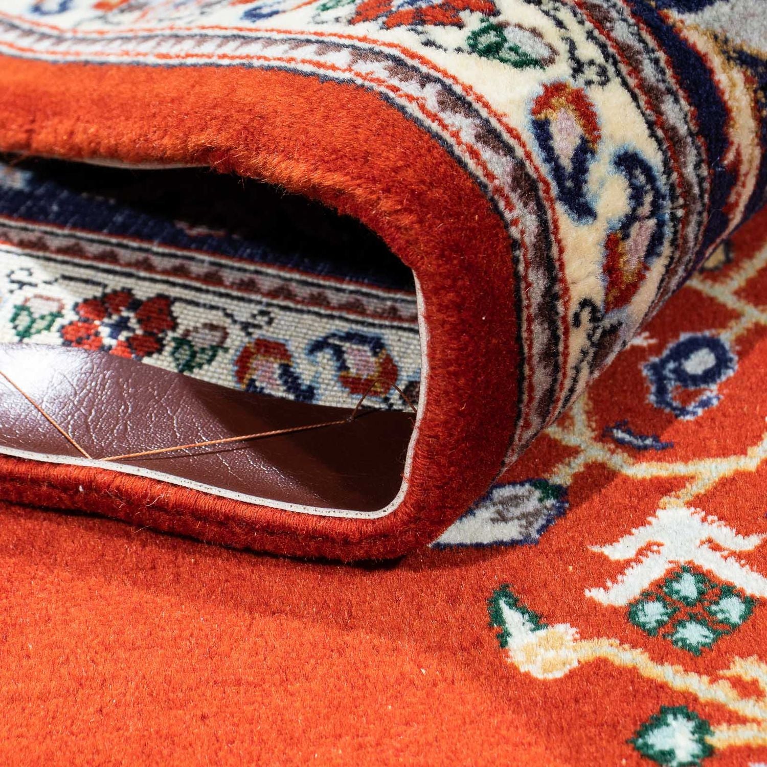 Tapis persan - Ghom - 243 x 179 cm - rouge foncé